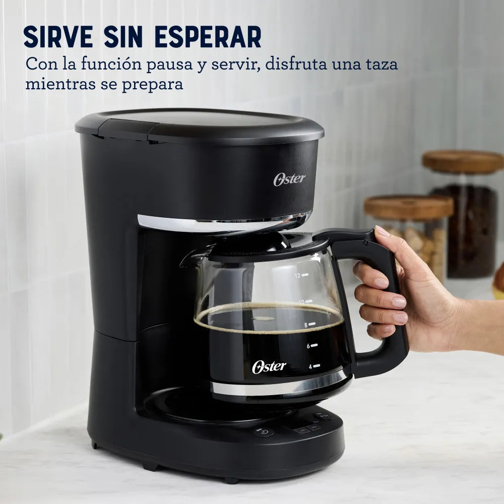 Cafetera Oster 12 Tazas Programable con Filtro Reutilizable BVSTDCP121B